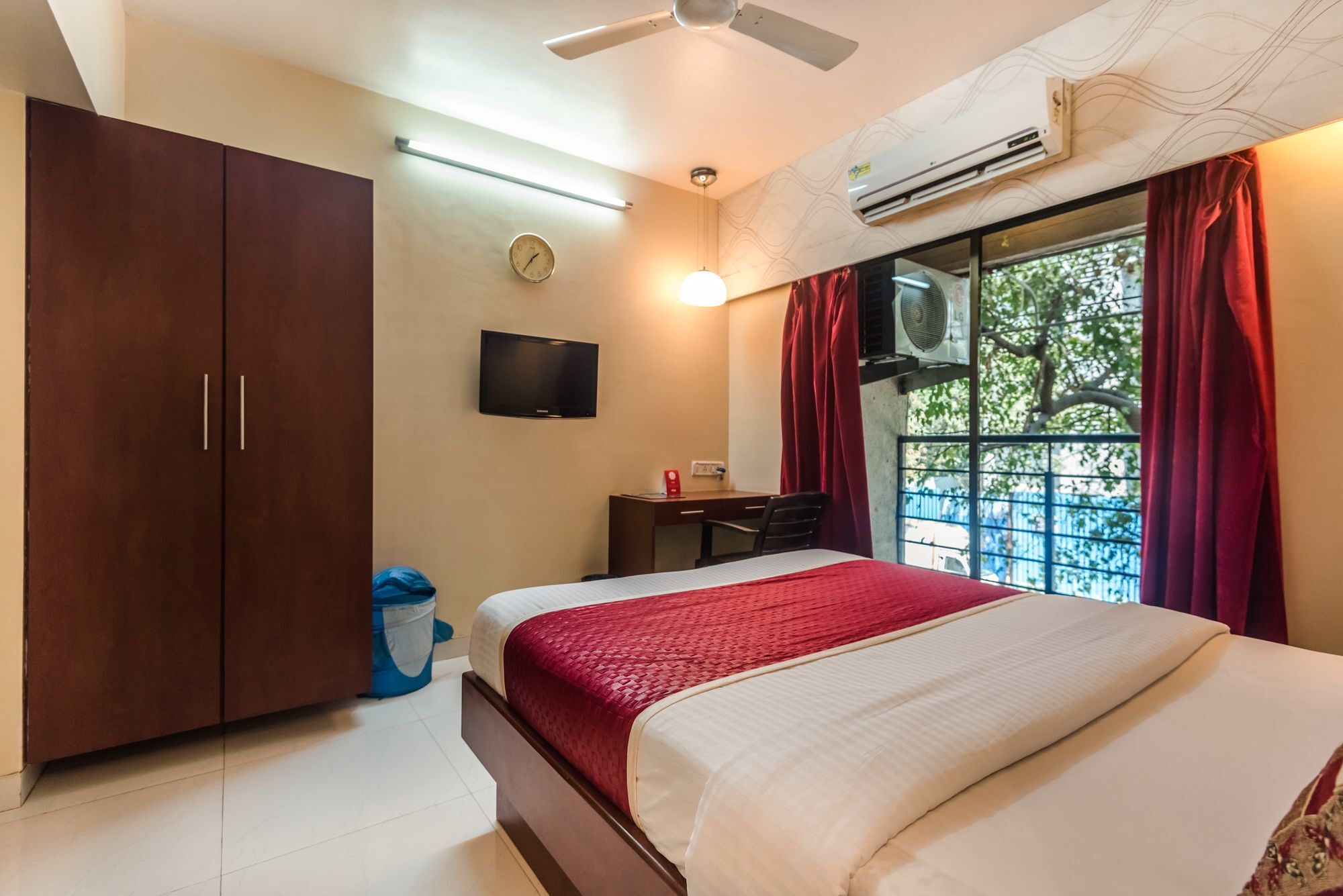Konark Apartment Mālād Dış mekan fotoğraf